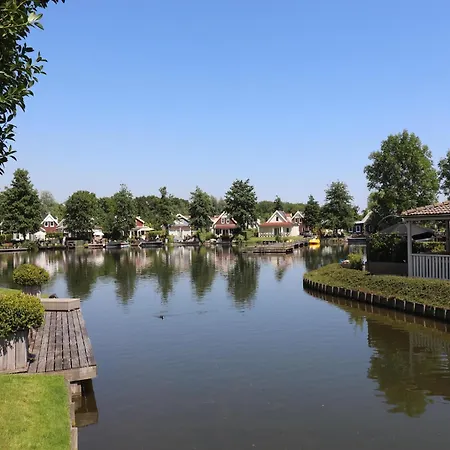 By Water Near Rotterdam * Simonshaven