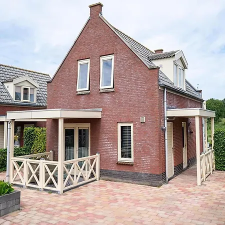 By Water Near Rotterdam * Simonshaven